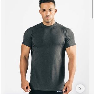 Alphalete Premium Stepped Hem Short Sleeve